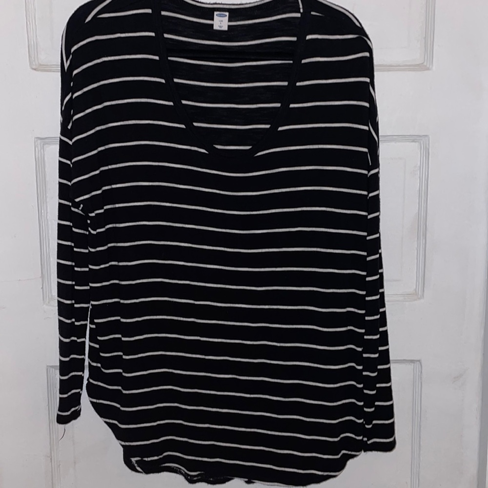 Old Navy long sleeve shirt